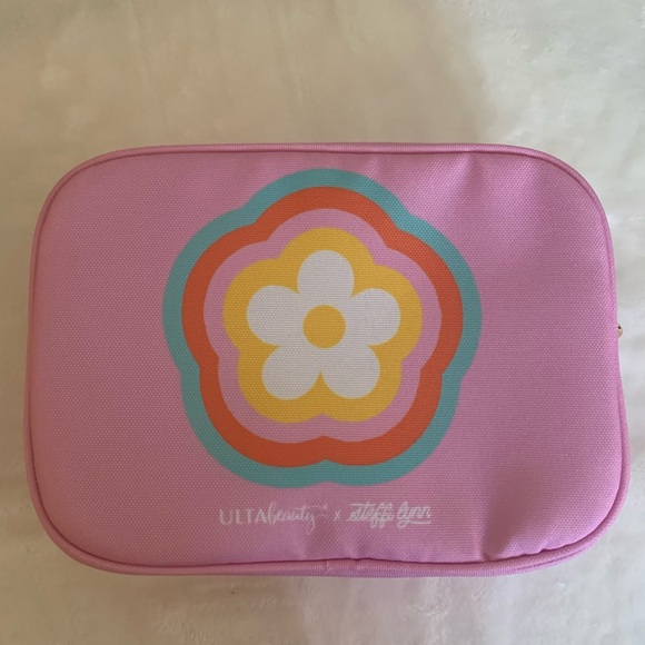 Ulta Beauty Collection X Steffi Lynn Cosmetic Bag NWT - Picture 2 of 9